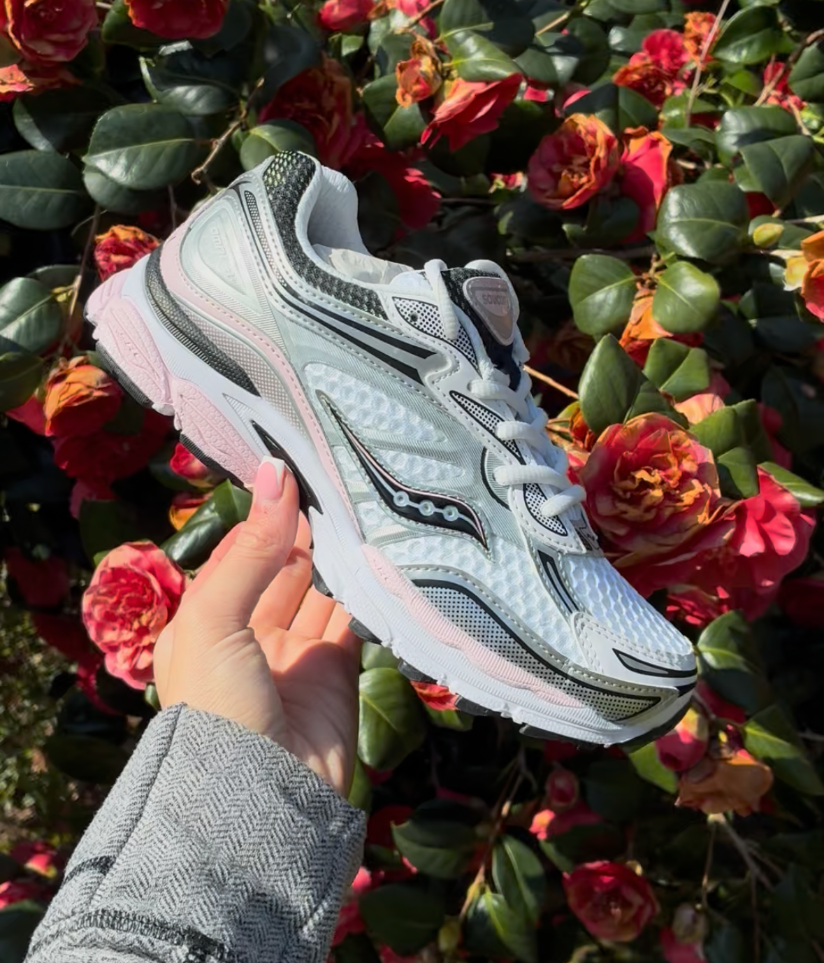 SAUCONYS WOMANS