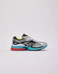 WOMANS SAUCONYS